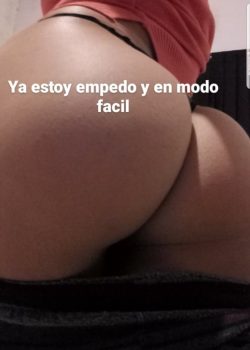 La mejor amiga se empeda y le dan ganitas de verga. 19