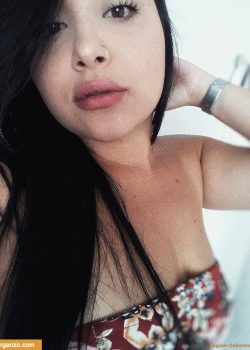 Morra nalgona exquisita masturbándose rico 2