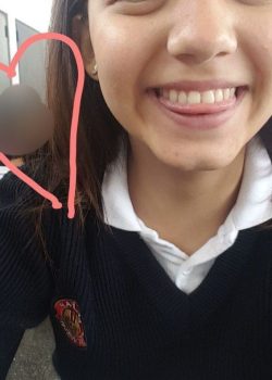 Ella es feliz cuando le ponen una verga en la cara. Fotos+ videos. 4