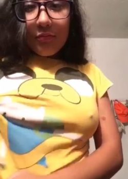 Hora de una aventura con la nerd de la clase. Video+ 3