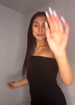 El tick tock prohibido de esta flaca insana se pierde. Video+ 15