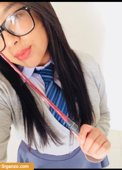 Colegiala bien caliente + fotos 6