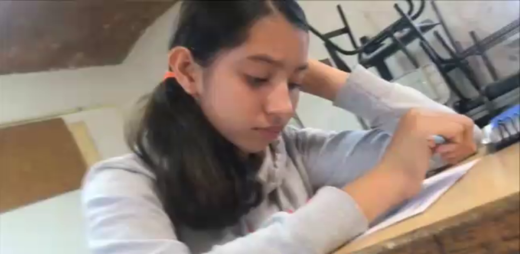 Tiene carita de que no hace nada + VIDEOS COLEGIALES 1