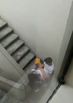 Son pillados cogiendo en el colegio y terminan en video. 5