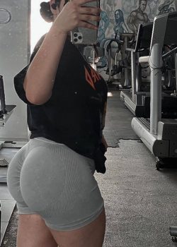 Rompi3ndole el cilo a esta putita del gym 6