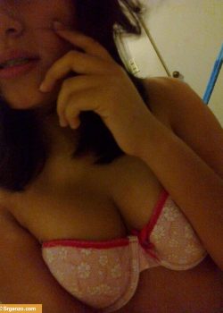 Pack de nudes y video de una bella chavita 7