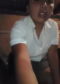 COLEGIALA gordita se abre todito frente a la camara + VIDEOS 7