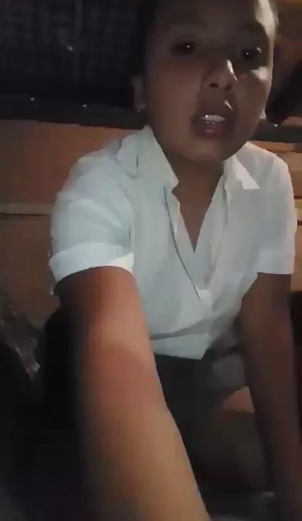 COLEGIALA gordita se abre todito frente a la camara + VIDEOS 1