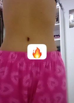 Putita de la prima se calienta mucho en su cuarto solita + VIDEITO 2