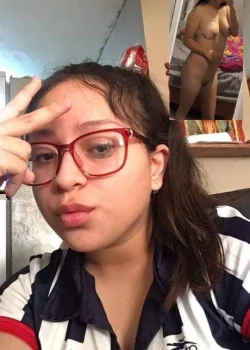 Morrita mexicana adolescente se filtra su pack 2