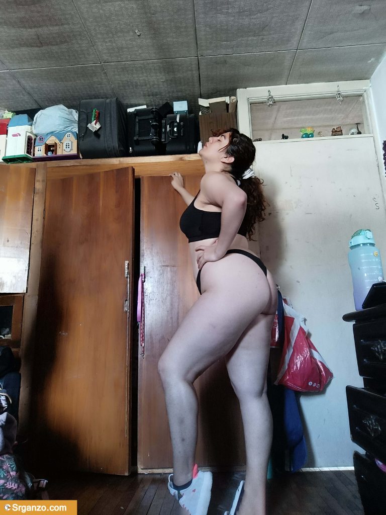 Erika Cristina gordibuena bien cachonda con ricas nudes y videos. 1