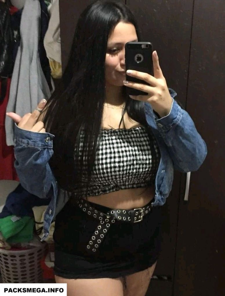 Pendeja gordibuena tetona de arg se filtran sus nudes 1