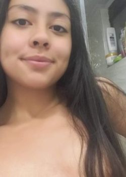 Chava De Tetas Pequeñas+ Full Pack 21