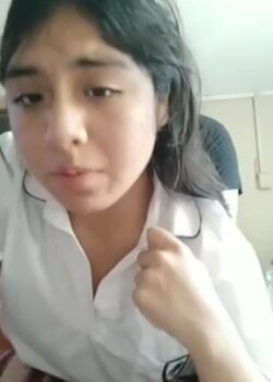 Colegiala cachonda + vídeo cogiendo 6