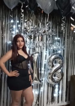 Cumple 18 y se vuelve una putita sin remedio. Fotos+ videos. 6