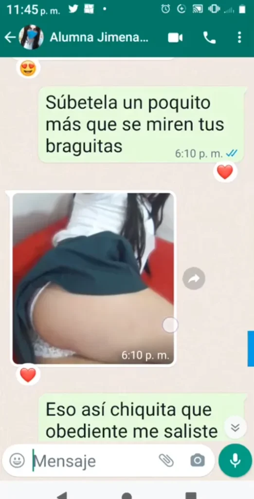 Alumna manda fotitos al profe para aprobar 1