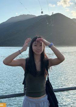 Nenita japonesa comparte videos masturbándose al novio. 2