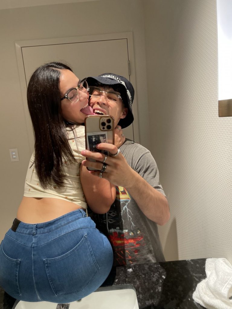 Se filtran videos cogiendo con mi ex novia 1