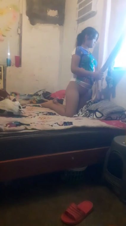 Mirando que se vaya el marido para culiar con el vecino + VIDEOS 1