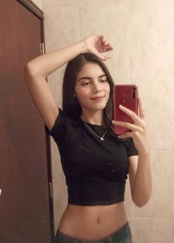 Compañerita universitaria me manda todo su pack 7
