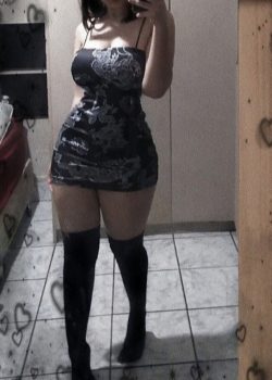 Pendeja adolescente trolita con tremendas tetas 5