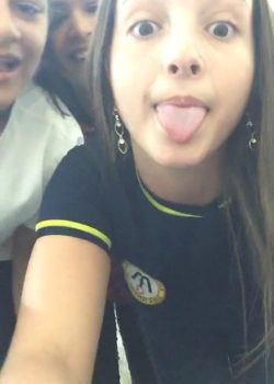 Ricas Colegialas Se Desnuda En Clases Y Más 15