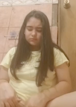 Nenita se toca su concha gorda + video 4