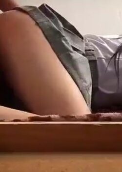 Colegiala Culona + Vídeo Full Cogiendo 3