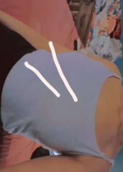 Rica colegiala se hace el Panty De Lado y se masturba 7