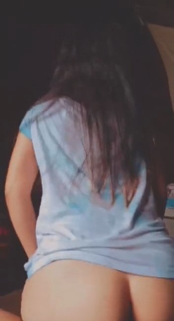 Se aburrio de la tele y le dio sentones a su flaco + Video 1