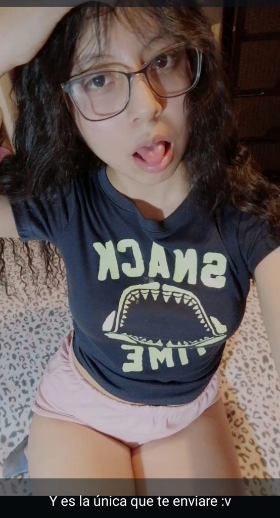 Mi hermanita le manda nudes a su novio 1