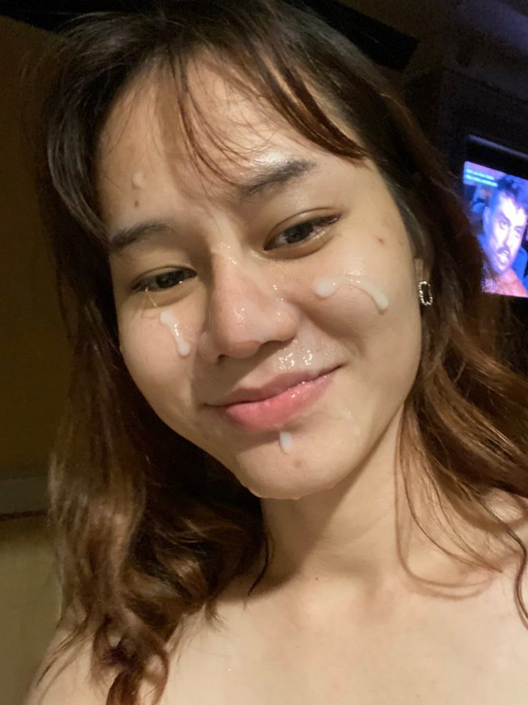 Amiga de mi novia me saca toda la leche siempre 1