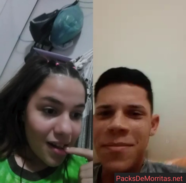 Morrita Enamorada En Vídeo Llamada + Full Vídeo Masturbándose 1