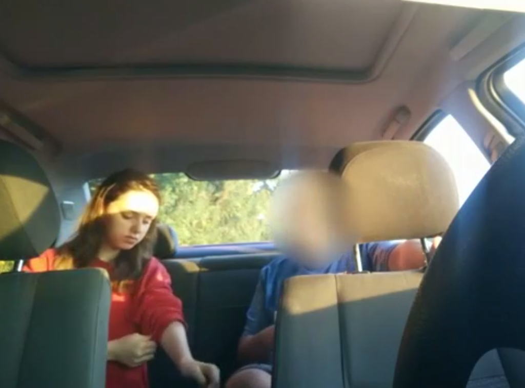 INCESTUANDO con su sobrinita en el carro despues de clases + VIDEO 1