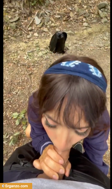 Le gusta chupar en publico 1