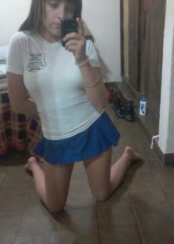 Colegiala XXX manoseandose hasta correrse + VIDEOS 6