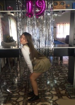 Colegiala Culona De 19 Añitos + Full Pack 5