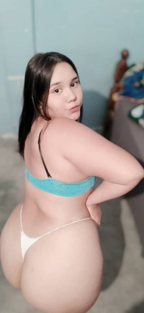 Rica gordibuena colegiala manda su pack 1