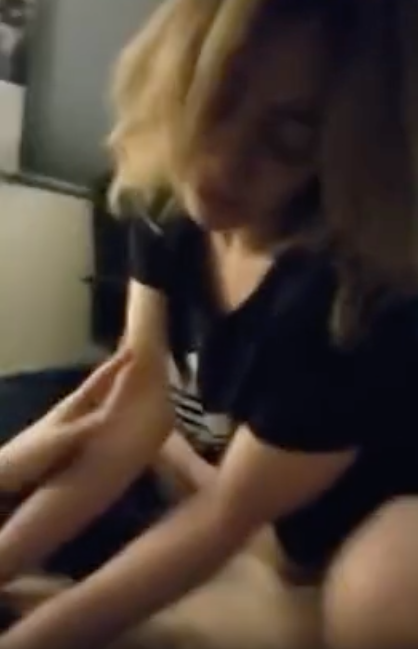 O es muy arrecha o es toda una NINFOMANA + video 1