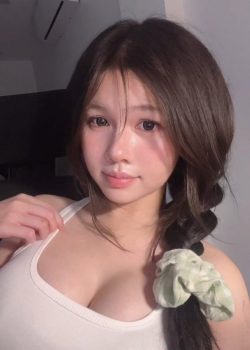 Nenita asiática detonada en videos caseros. 4