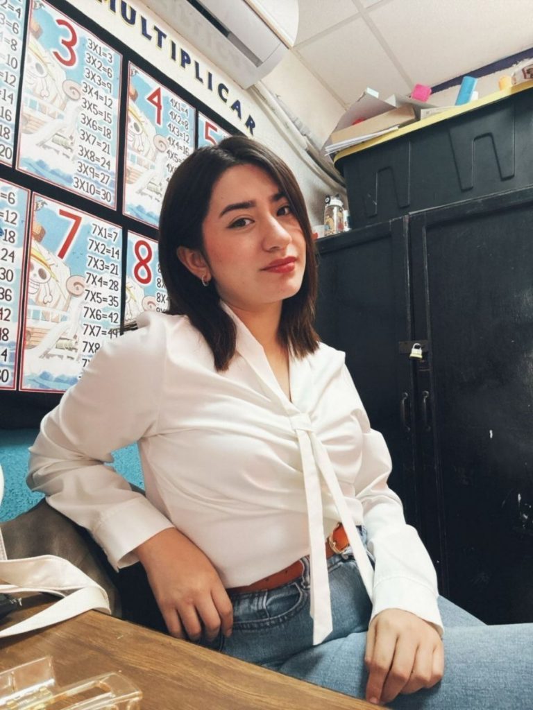 La maestra jardinera es tremenda zorrita 1