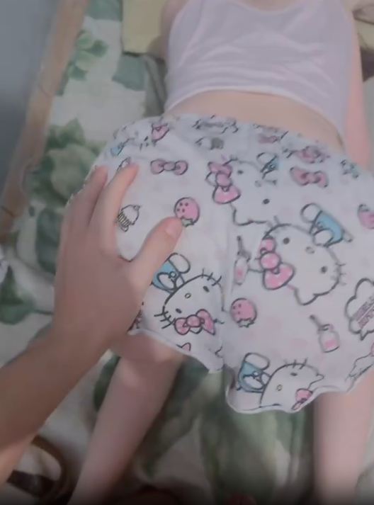 Peladita caliente la detonan en cuatro 1