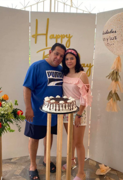 INCESTUANDO con su sobrinita favorita 1