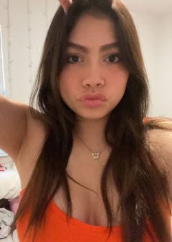 Jovencita tetona que te encantara 4