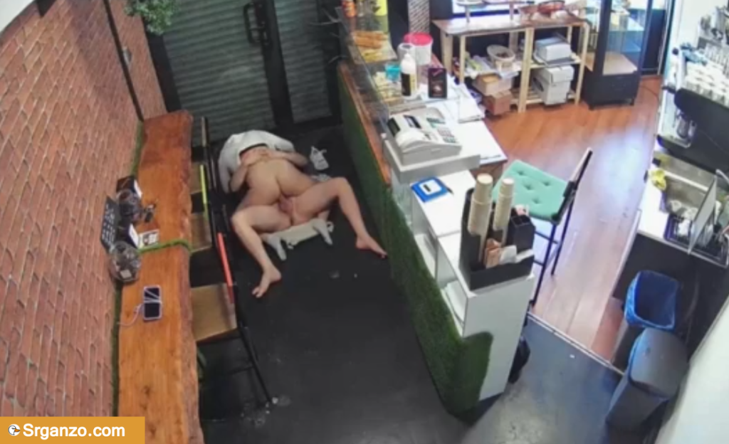 Detonando a la nueva empleada. Video+ 1