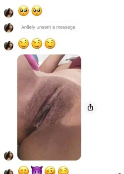 Nenita pasando nudes y videos por chat. 23