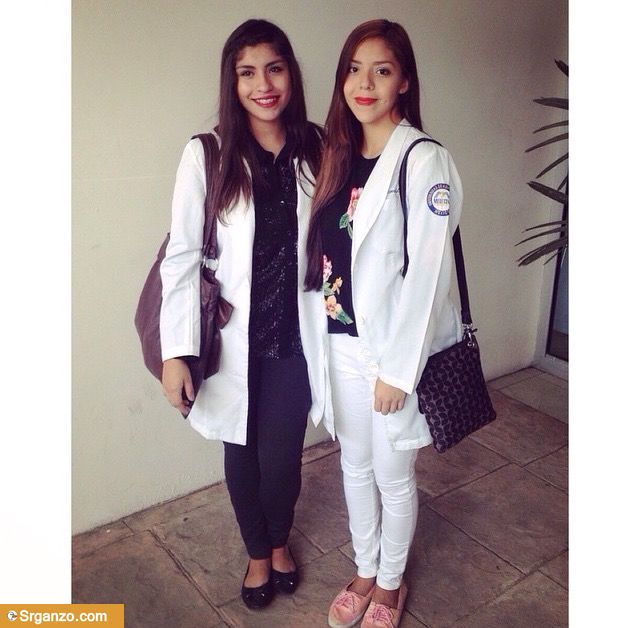 Enfermera caliente pasa nudes y videos caseros. 1