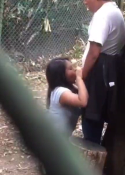 MAESTRA se la esta chupando a su ALUMNO 3