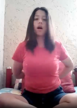 Desde que la desvirgaron esta morra quedo arrecha + video 2