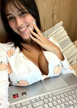 Tremenda tetona de argenta me manda nudes 13